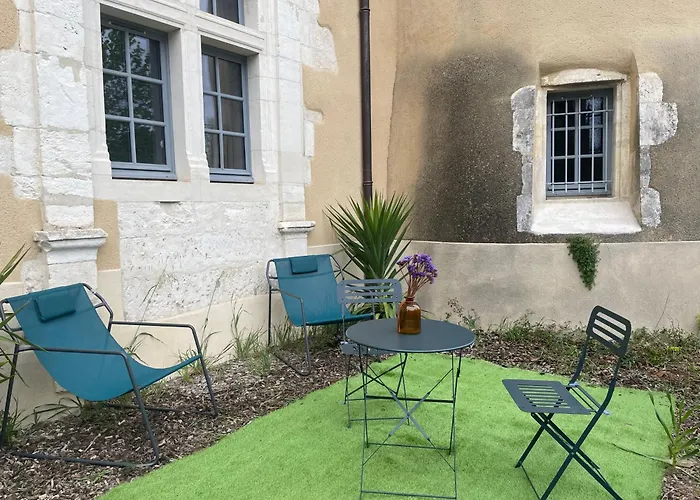 Au Pays De Gide Appart Feutre Dans Un Chateau