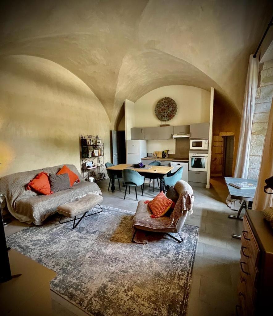 Apartment Au Pays De Gide Feutre Dans Un Chateau