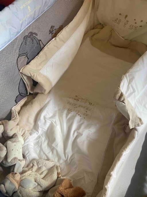 Apartment Au Pays De Gide Feutre Dans Un Chateau