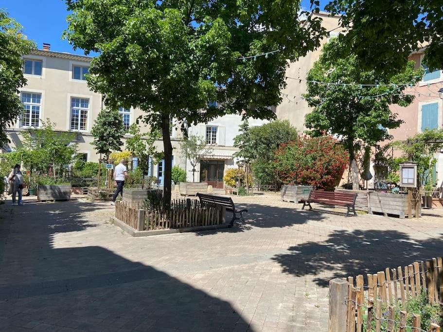 Apartment Au Pays De Gide Feutre Dans Un Chateau Lussan (Gard)